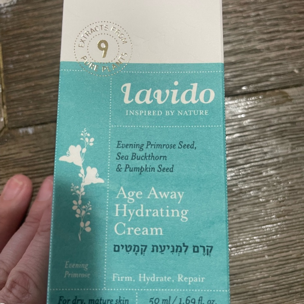 Lavido: Age Away